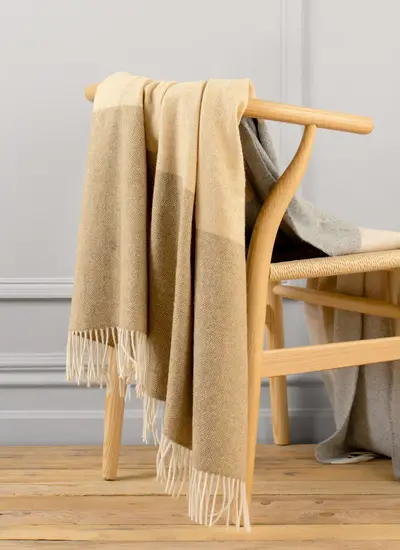 Barley & Cream Large Lambswool Throw